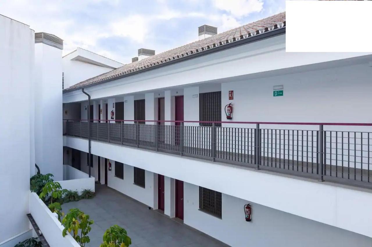 Apartamento La Rosaleda Малага Екстериор снимка